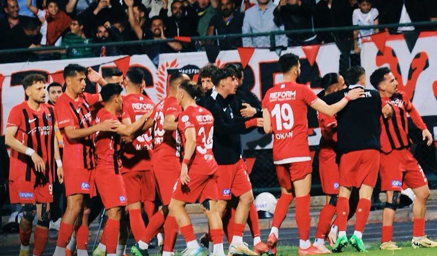 Vanspor FK'den 1. Lig için dev adım! Play-Off 3. Tur İlk maçında Elazığspor'u farklı geçti