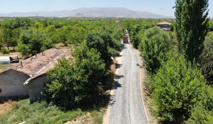 Malatya Büyükşehir Belediyesi Bahçelievler Mahallesi’nin yol sorununu çözdü
