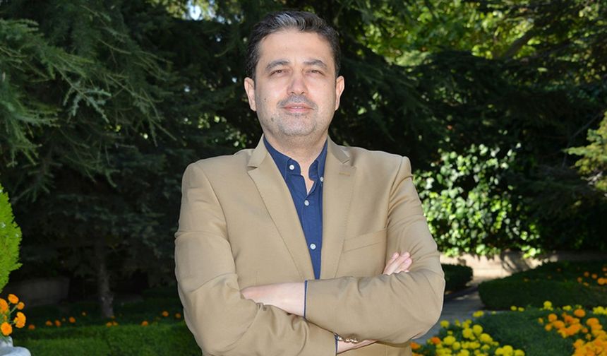 Av. Cüneyd Altıparmak: “15 Temmuz’u yeniden değerlendirmeli, savunma sanayine öncelik vermeliyiz”