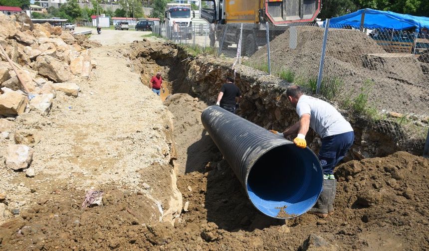 Giresun Belediyesi yağmur suyu hatlarını iyileştiriyor