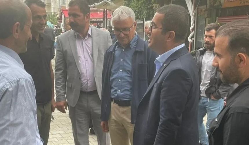 Kaymakam Okan Daştan’dan semt pazarına ziyaret: “Halkla iç içe, esnafa destek”
