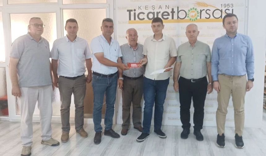 Keşan’da yılın ilk buğday hasadı satışa sunuldu