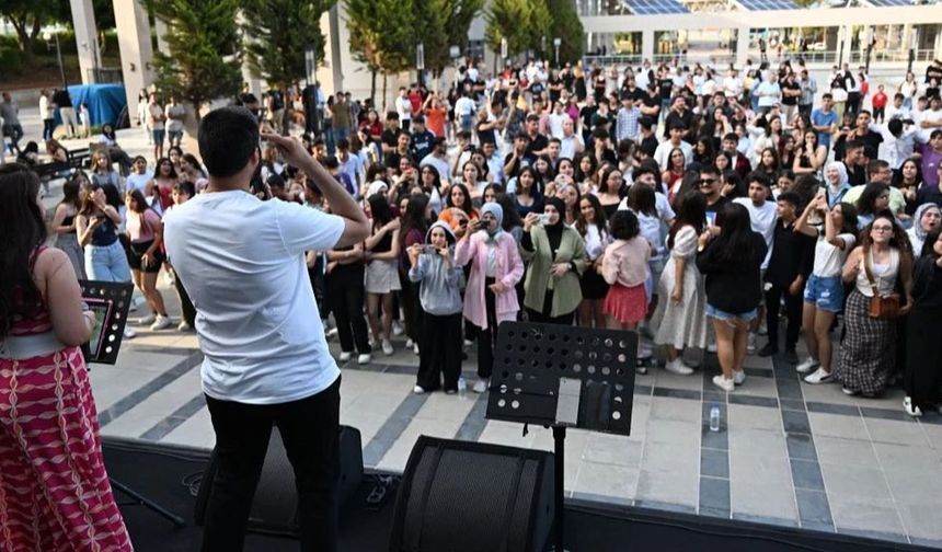 Mersin'de öğrencilere moral etkinliği