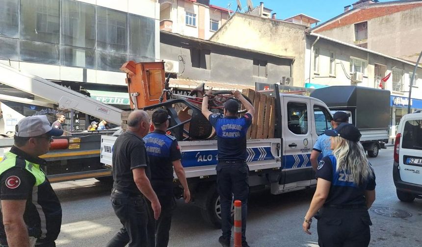 Ordu belediyesi kaldırım işgaline son veriyor