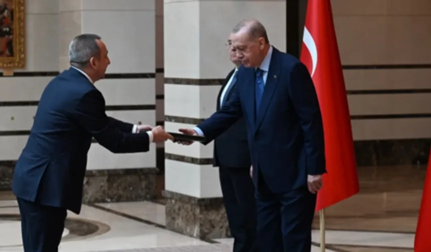 Büyükelçilerden Cumhurbaşkanı Erdoğan’a güven mektubu... Külliye'de diplomatik görüşmeler