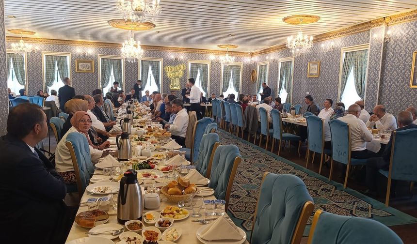 AK Parti İl Başkanlığınca STK'larla istişare toplantısı düzenlendi
