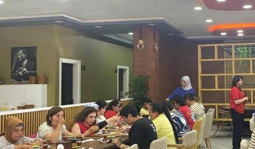 Kars Engelsiz Yaşam Merkezi’nde Dünya Çikolata Günü etkinliği düzenlendi