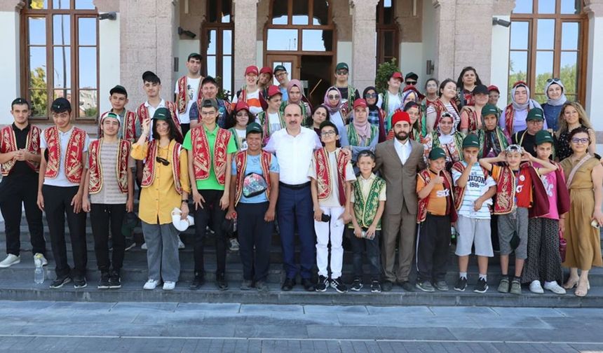 Konya’da özel gençler yaz okulu ile hem eğleniyor hem öğreniyor