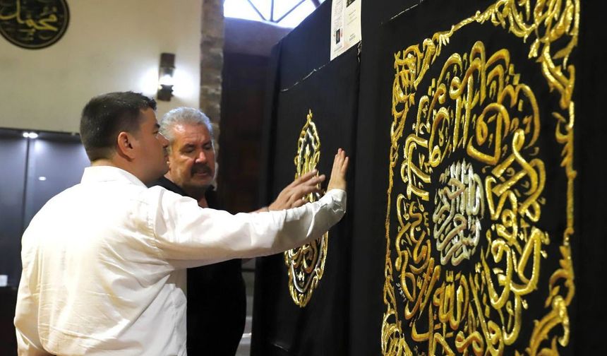 Kutsal Emanetler Sergisi Aksaray'da yoğun ilgi görüyor