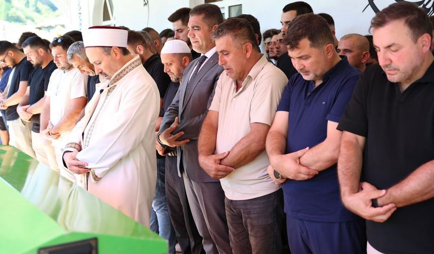 AK Parti Gençlik Kolları Başkanı Eren Tunçel hüzünle uğurlandı