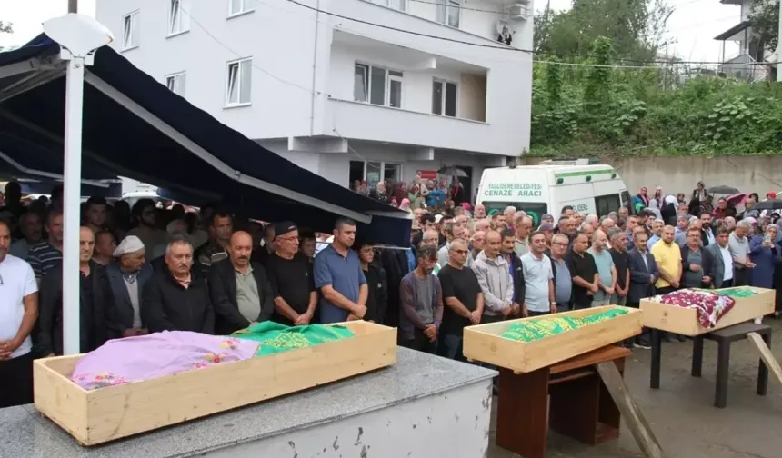 Gurbetçi aileden 3 kişi gözyaşları ile toprağa verildi