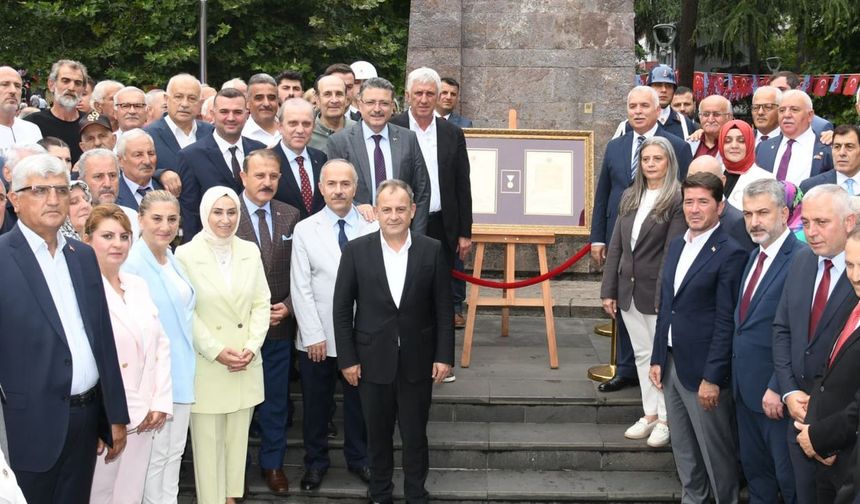 Trabzon Büyükşehir Belediye Başkanı Genç: İstiklal Madalyamız, şehrimizin onur nişanesidir