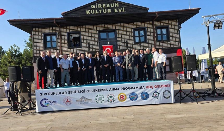 Afyonkarahisar'da bulunan Giresun Şehitliğinde anma programı