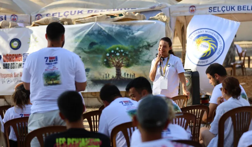 Başkan Sengel gençlere Efes Tarlası Yaşam Köyü’nü anlattı