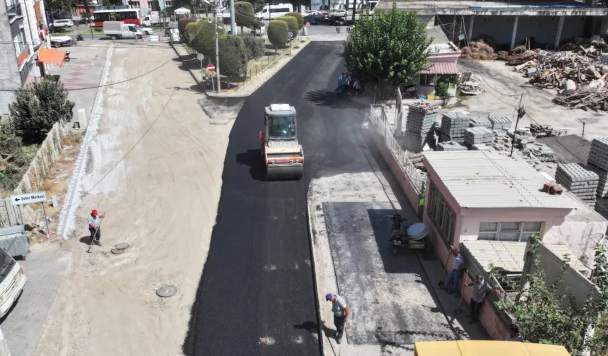 Manisa Ahmetli’ye sıcak asfalt çalışması