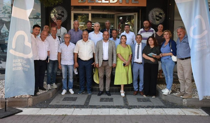 Büyükşehir’den Erdek, Bandırma ve Karesi’de muhtarlar buluşması