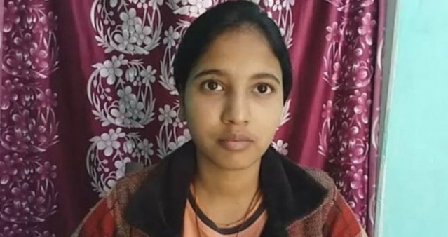 Hindistan&#039;ın Uttar Pradesh eyaletinin Farukabad kentinde yaşayan yoksul aile kızı Seenu Kumari, kendi icadı olan &quot;anti-tecavüz&quot; iç çamaşırı tasarımı ile Hindistan&#039;ın gündemine oturdu